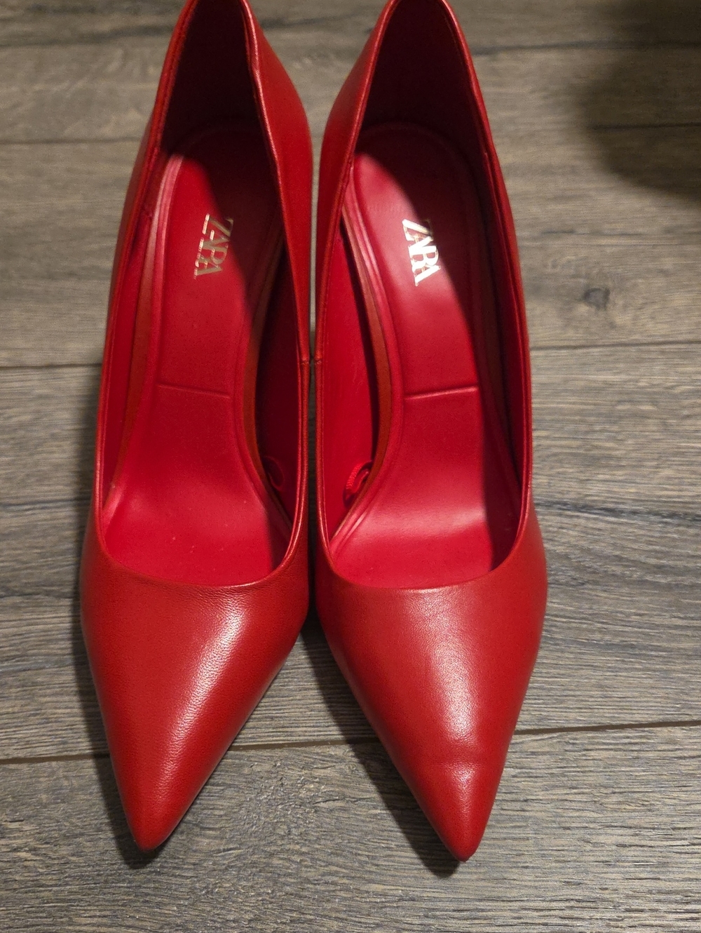 ZARA Red Pointed Leather High Heels - Classic Pumps